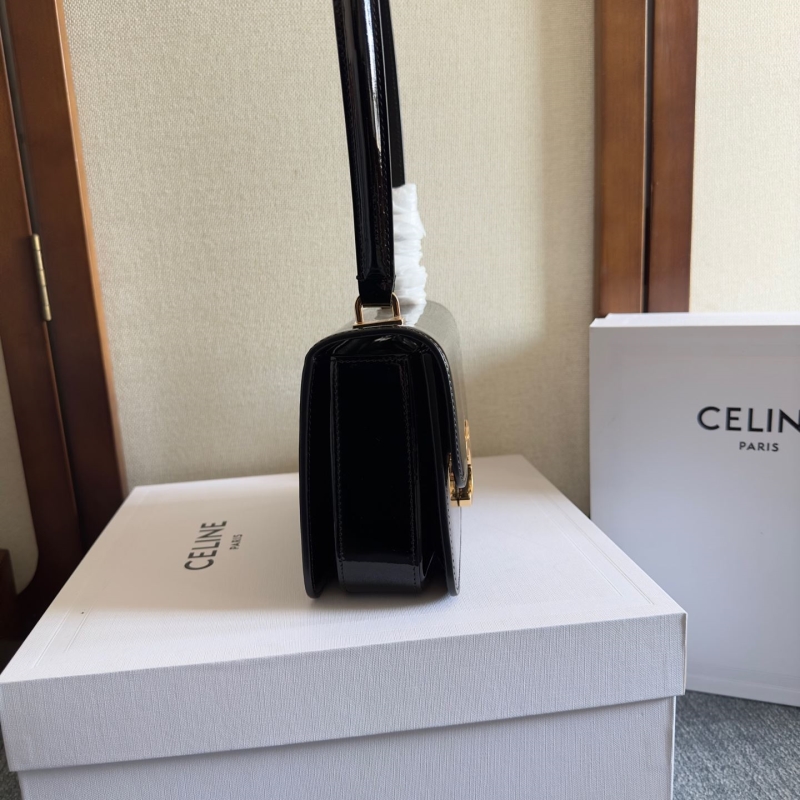 Ce1i*e triomphe bags